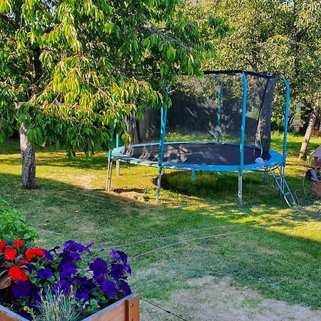 Privat Alma Apartment Nová Lesná Екстериор снимка
