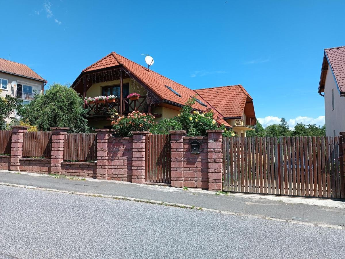 Privat Alma Apartment Nová Lesná Екстериор снимка